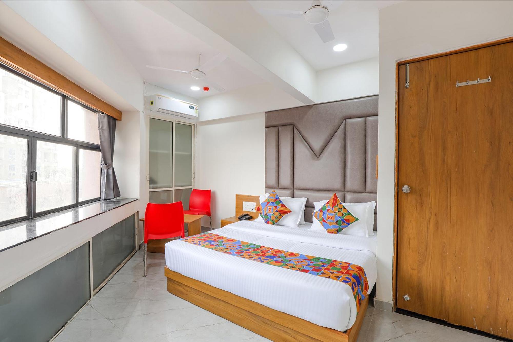 Fabhotel Crystal I - Gandhinagar Exterior foto